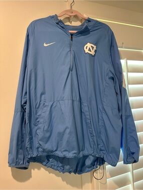 Nike Carolina Blue Pullover Windbreaker with UNC Logo